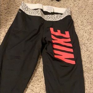 Nike crop leggings